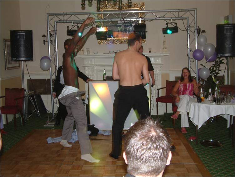 Full-Monty-4